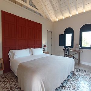 Uma Suites Parada Del Marques